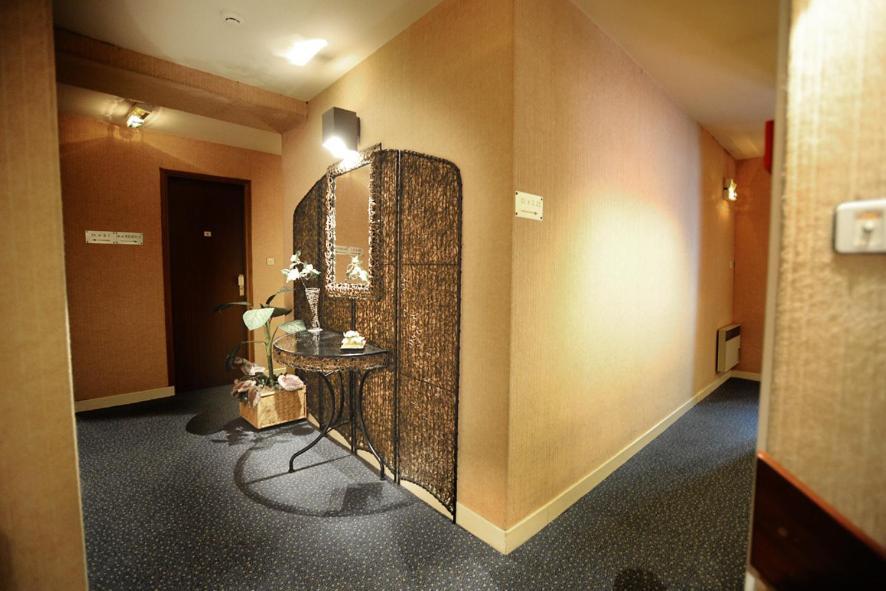Les Negociants Otel Pontgibaud Dış mekan fotoğraf