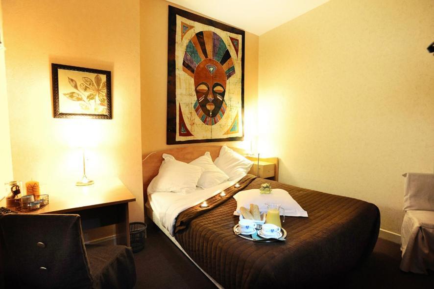 Les Negociants Otel Pontgibaud Oda fotoğraf